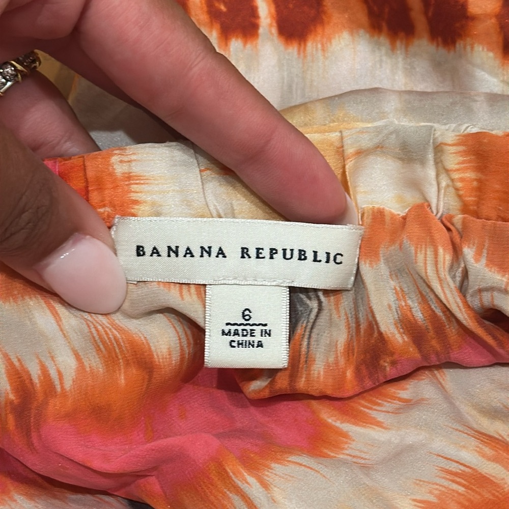Banana Republic 100% Silk Skirt - Picture 4 of 5